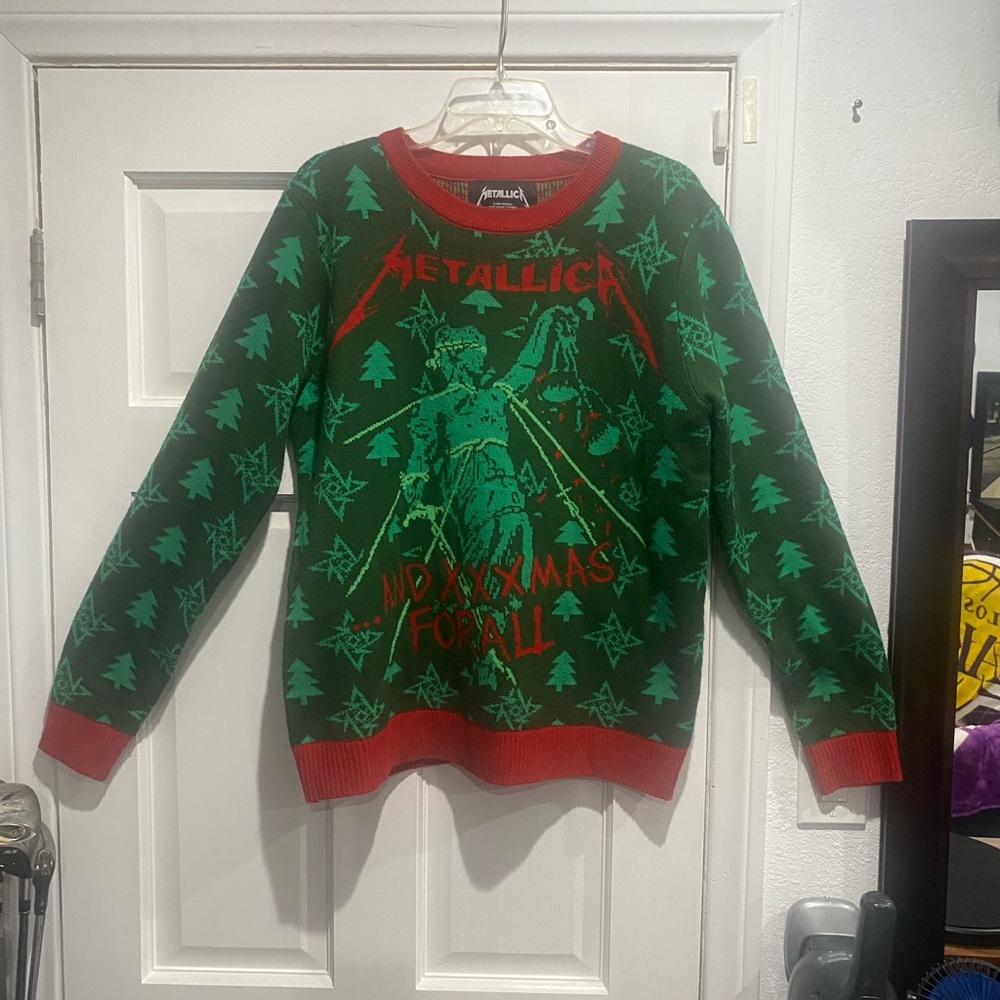 And Xmas for all!! 2018 Metallica Holiday Sweater